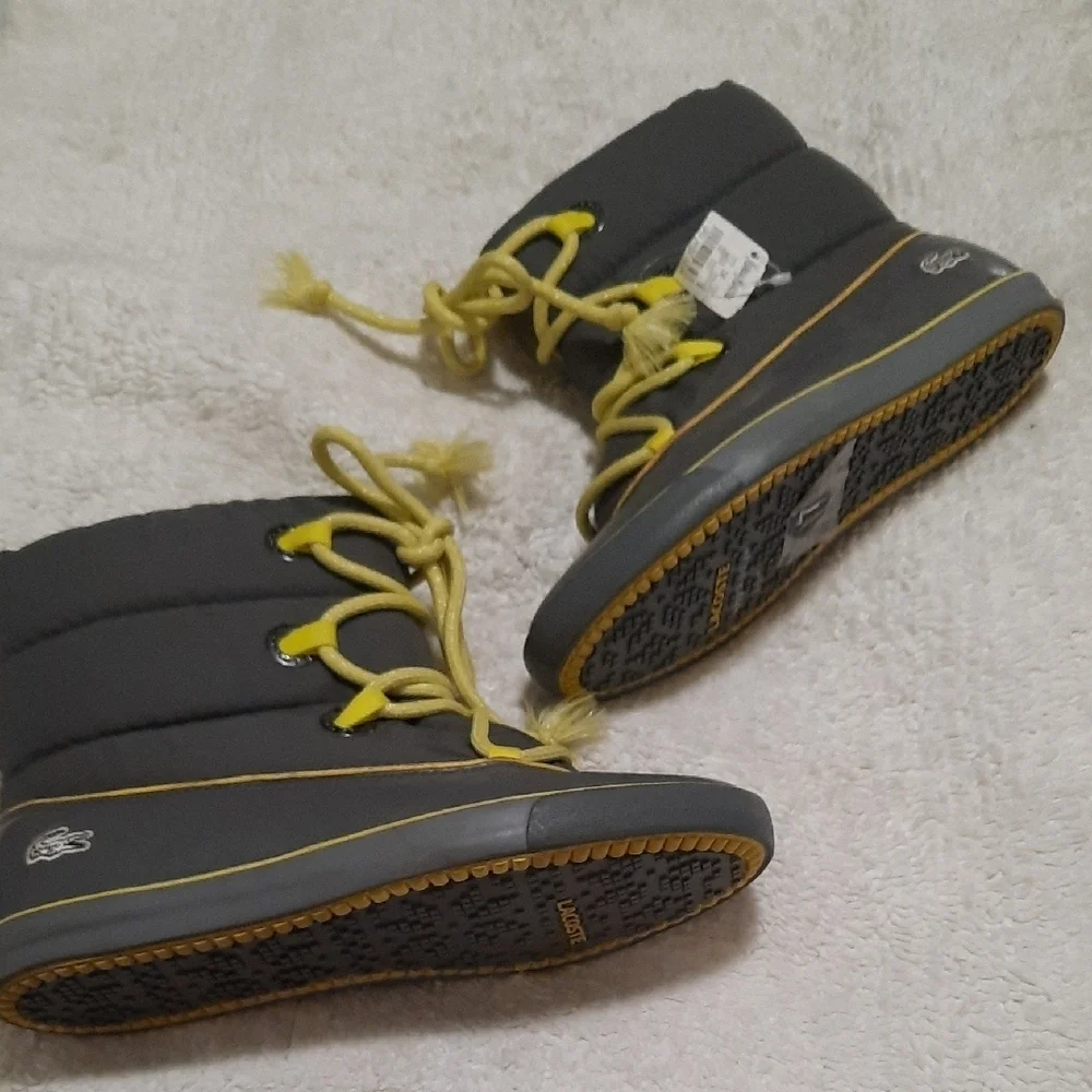 Lacoste Women's Charcoal and Neon Yellow Winter Boots
